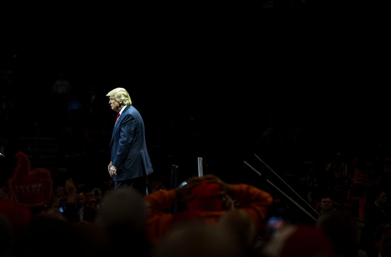 Cư dân mạng Trung Quốc chế nhạo ông Trump