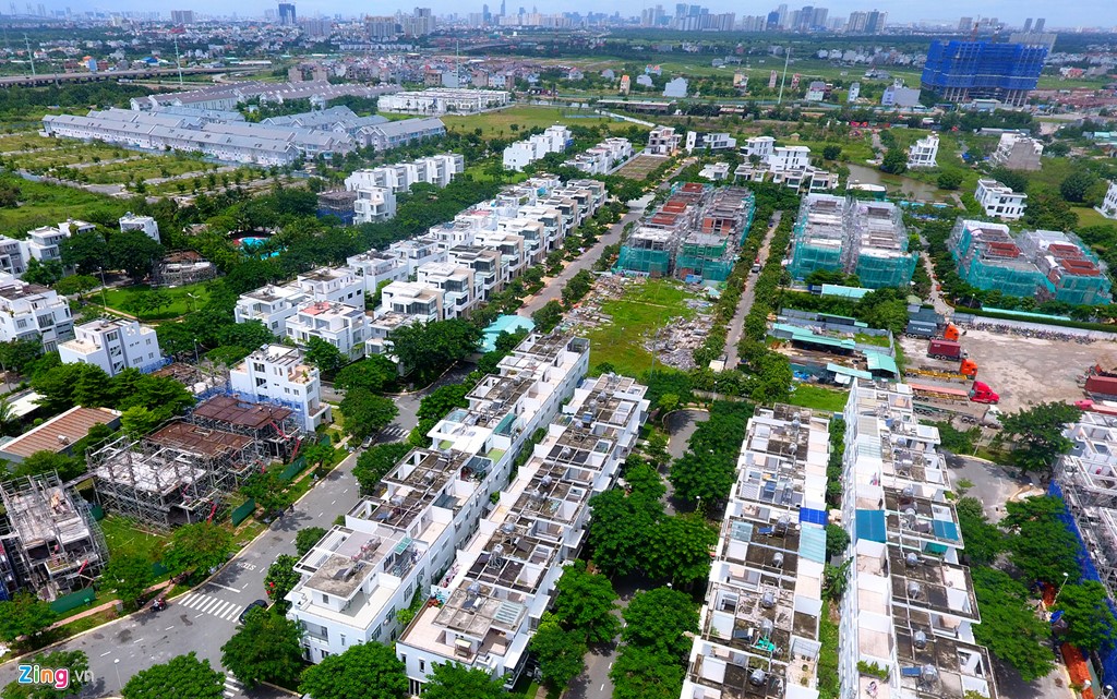 Nơi đ&acirc;y l&agrave; trung t&acirc;m biệt thự của quận 9 với nhiều dự &aacute;n l&acirc;n cận.