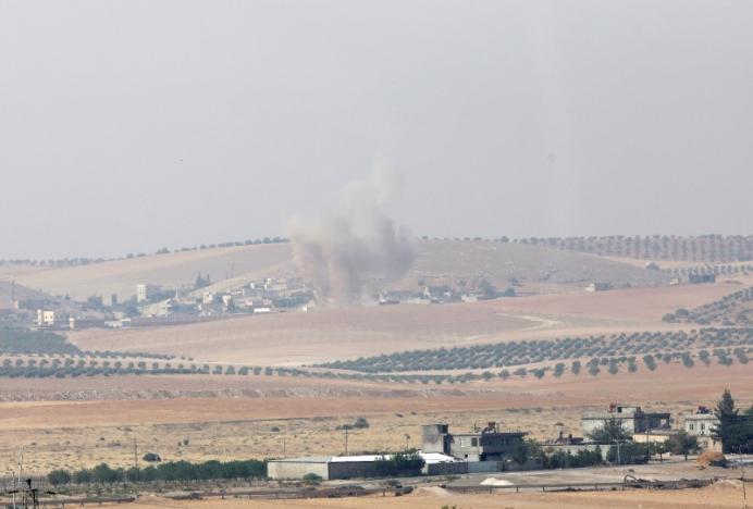 Phớt lờ Mỹ, Thổ Nhĩ Kỳ nã pháo người Kurd ở Syria