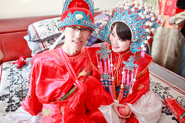 Trang phục cưới truyền thống của cô dâu châu Á