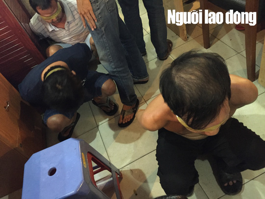 Theo chân trinh sát bắt sòng bạc ngàn tỉ ở TP HCM