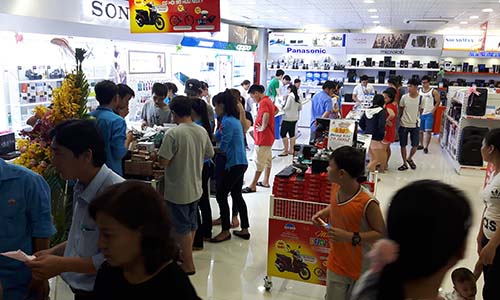 Nhà bán lẻ giữ khách bằng chương trình ưu đãi