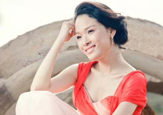Xôn xao về nội dung “hợp đồng tình ái” của hoa hậu Phương Nga