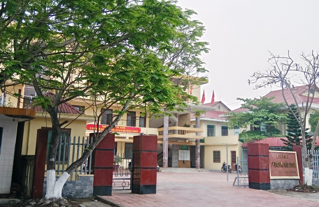 Chỉ huy trưởng quân sự phường mất chức vì nợ