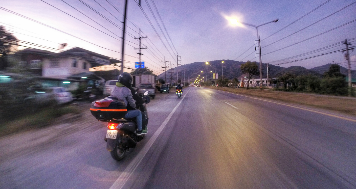 Công nghệ hỗ trợ lái xe an toàn
