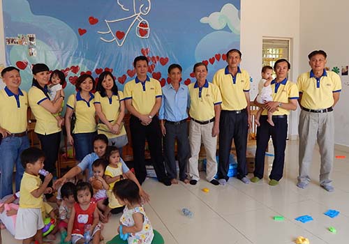 Vinataxi đồng hành cùng “Phú Mỹ Hưng hướng về trẻ em lần 7-2016”