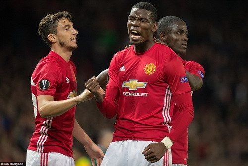 Sao trẻ tỏa sáng, Man United đại thắng Fenerbahce