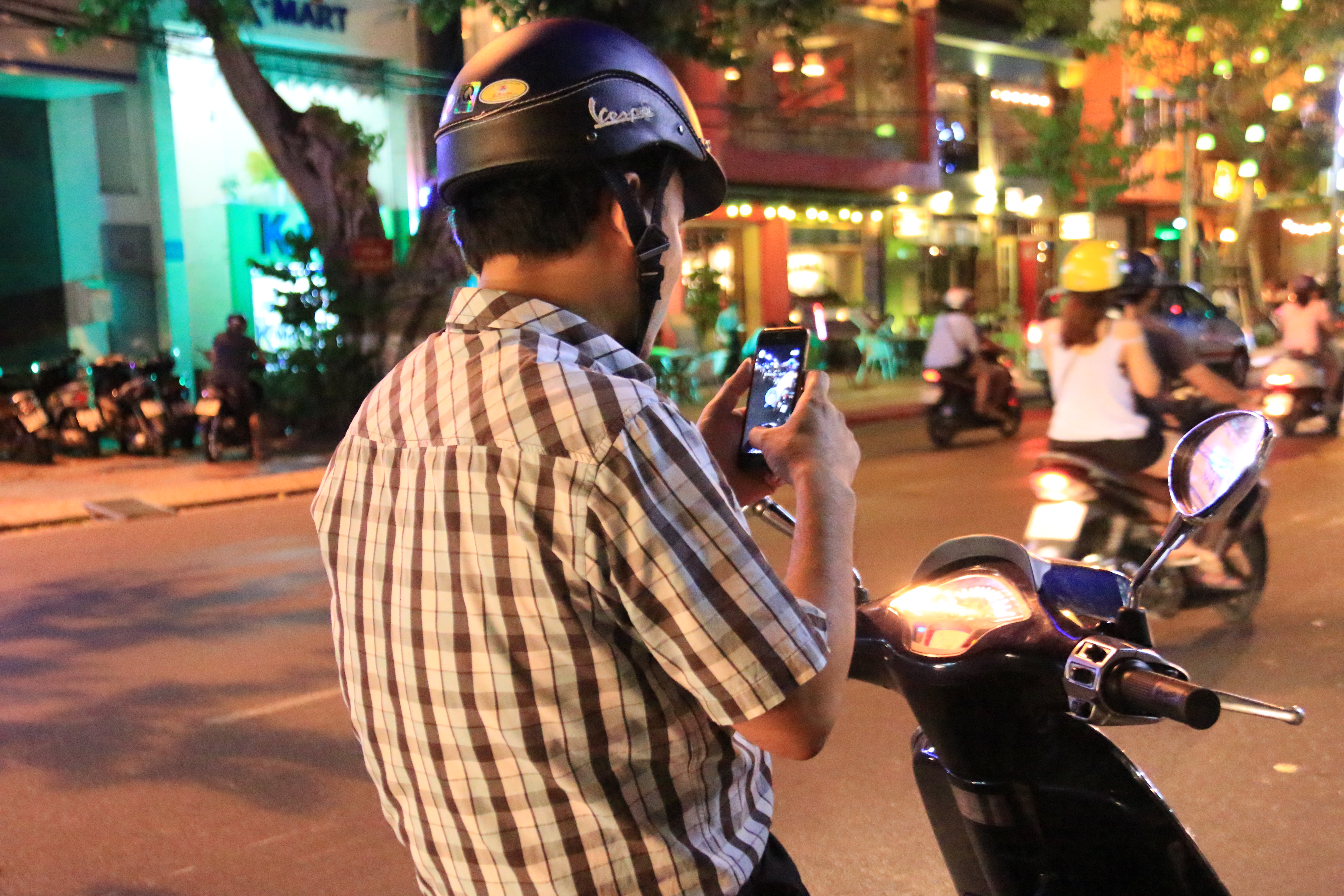 Đà Nẵng cấm công chức chơi Pokemon Go