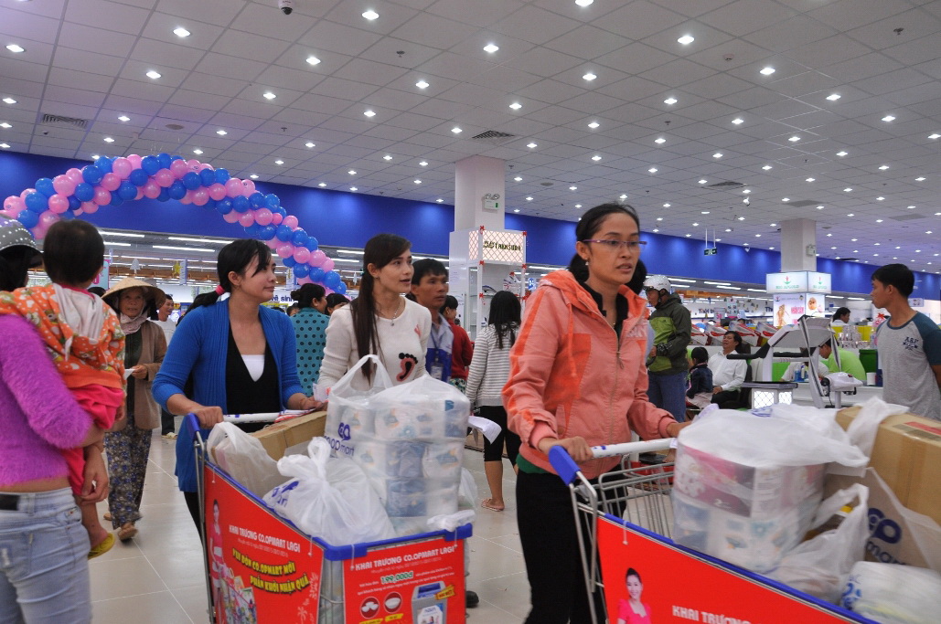 Bán lẻ trong nước nỗ lực vượt qua thách thức