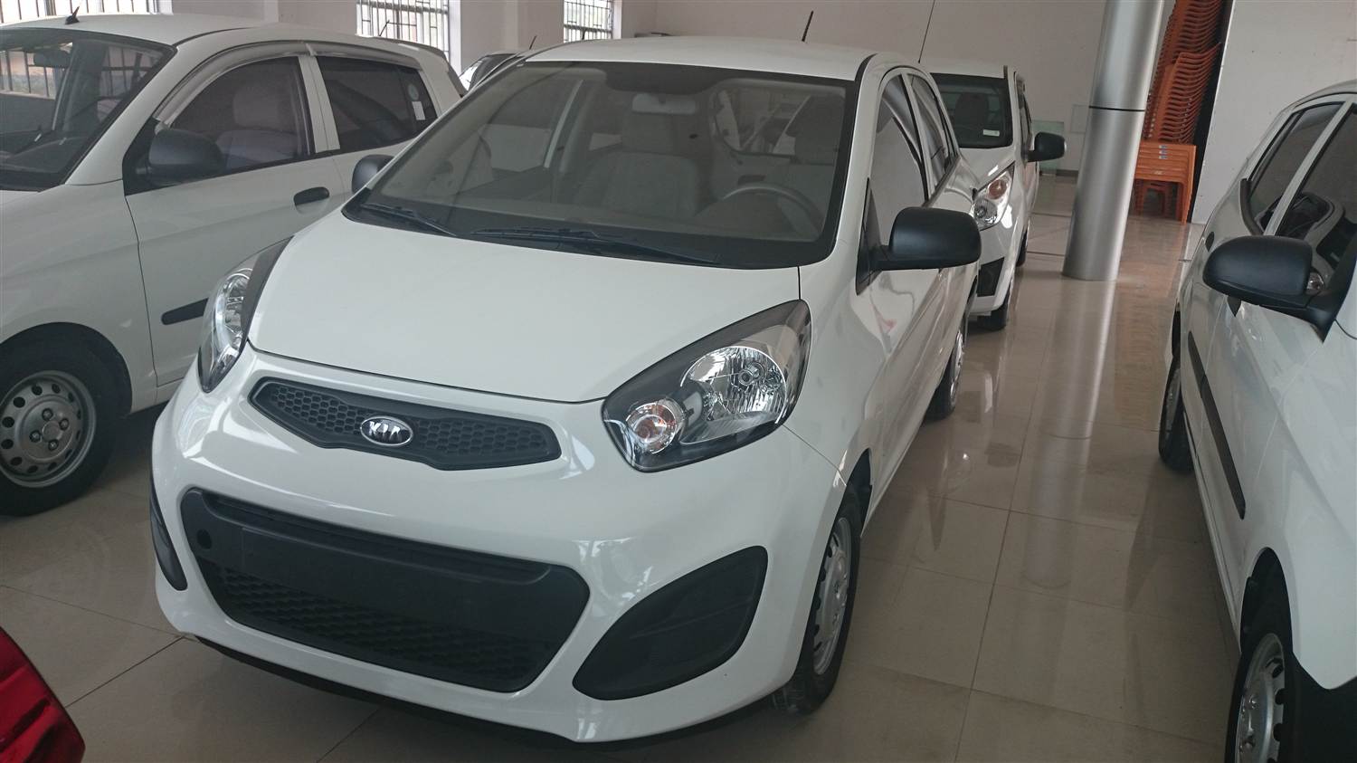 Thị trường ô tô: Xe 4 chỗ cỡ nhỏ chiếm ưu thế
