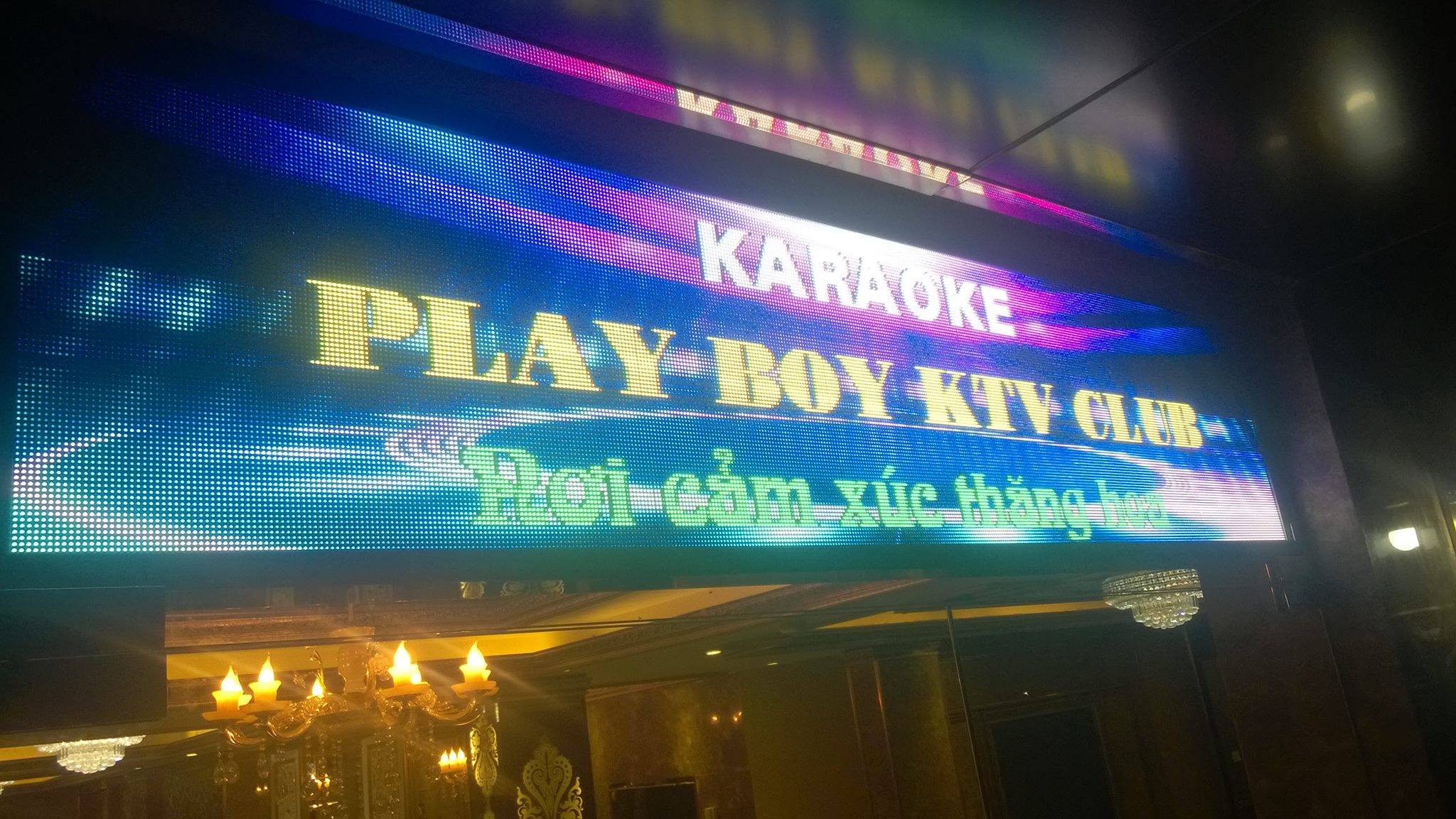 Vác súng bắn thẳng vào quán karaoke đêm Noel