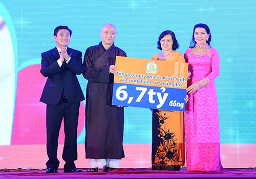 Ra mắt quỹ từ thiện Kim Oanh