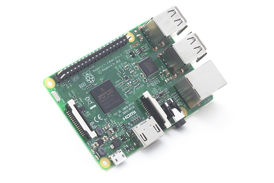 Raspberry Pi 3 có WiFi, Bluetooth... giá vẫn 35 USD