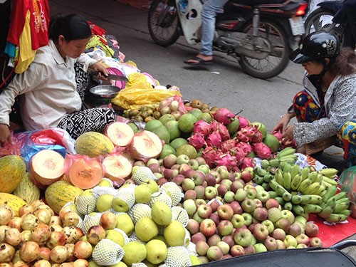 Vì sao rau quả Trung Quốc vẫn sống khỏe tại Việt Nam?