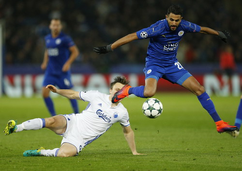 Mahrez tỏa sáng, Leicester tiến sát vòng knock-out