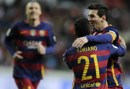Messi ghi bàn thứ 300, Barcelona bỏ xa hai CLB Madrid