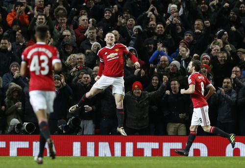 Sao trẻ lập công, Man United thắng tưng bừng ở Old Trafford