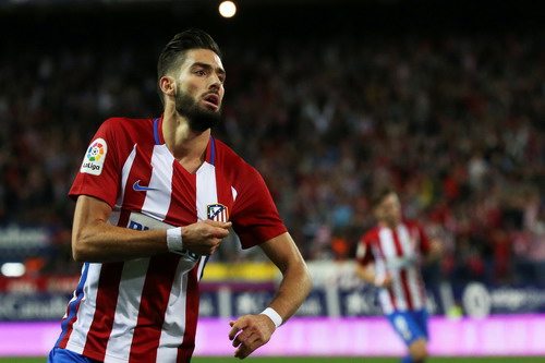 Yannick Carrasco lập c&uacute; đ&uacute;p trong chiến thắng 4-2 của Atletico Madrid