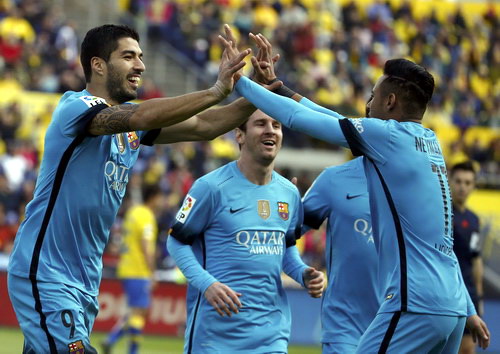 Thắng nhàn nhã Las Palmas, Barcelona chờ đại chiến Arsenal