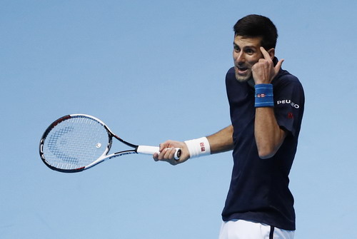 Djokovic tranh cãi với trọng tài về một tình huống bóng