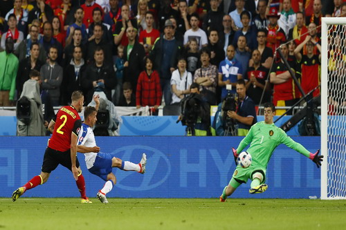 Giaccherini lập siêu phẩm, Bỉ gục ngã dưới chân tuyển Ý