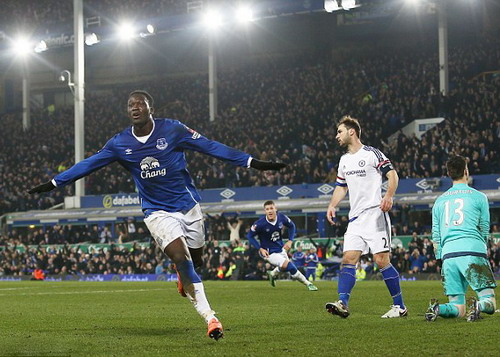 “Cố nhân” Lukaku nhấn chìm Chelsea ở FA Cup