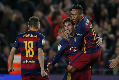 Messi lập tuyệt phẩm, Barcelona nối dài mạch thắng