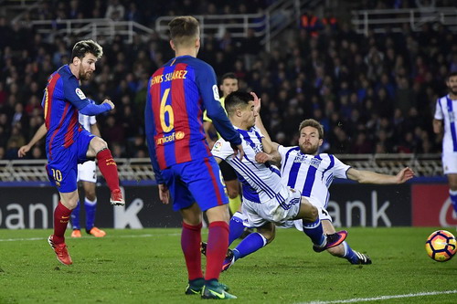 Messi ghi bàn, Barcelona vẫn mất điểm trước Sociedad