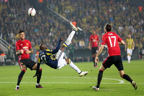 Hai siêu phẩm nhấn chìm Man United tại Thổ Nhĩ Kỳ