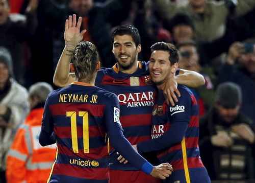 Messi, Suarez ghi 7 bàn, Barcelona vùi dập Valencia