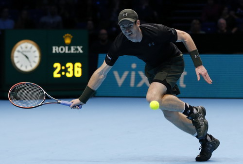 Nishikori thua ngược tức tưởi, Wawrinka quật khởi