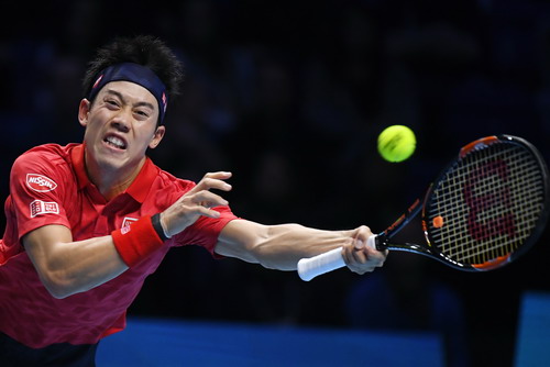 Nishikori phải đỡ bóng bằng tay trái - hình ảnh hiếm hoi