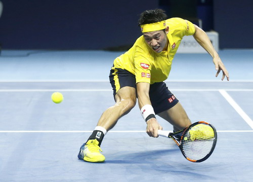 Nishikori thắng trận 300, Djokovic vượt ải đầu ở Paris Masters