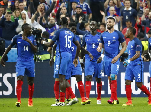 Xem 7 bàn thắng ở Stade de France, tiễn chân Iceland