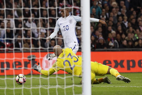 Marcus Rashford trong pha h&atilde;m th&agrave;nh T&acirc;y Ban Nha