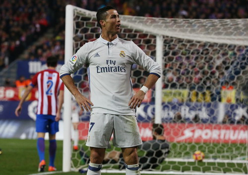 Ronaldo lập hat-trick, nhấn chìm Atletico Madrid