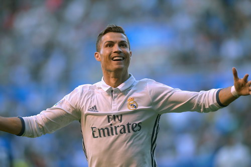 Lộ lý do Ronaldo từ chối hợp đồng khủng từ Trung Quốc