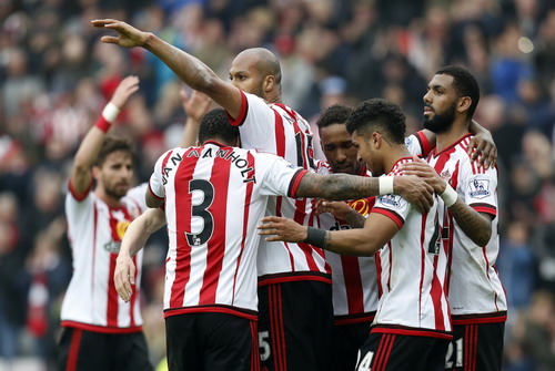 Terry nhận thẻ đỏ, Chelsea “cứu” Sunderland thoát hiểm
