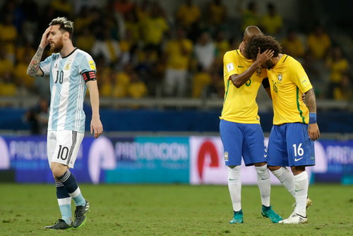 Messi tắt tiếng, Argentina đại bại ở Brazil