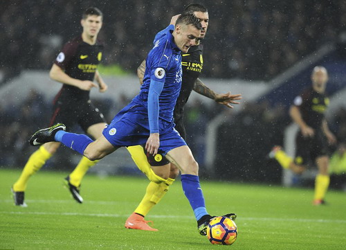Jamie Vardy mở tỉ số từ phút thứ 2