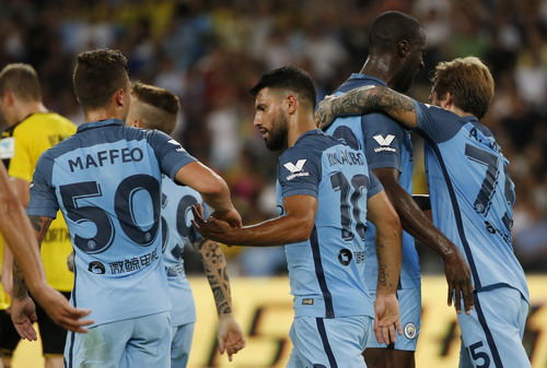 Xem Man City của Guardiola hạ Dortmund trên chấm 11 mét