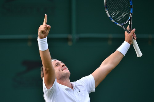 Marcus Willis: “Chàng lọ lem” làm dậy sóng Wimbledon 2016