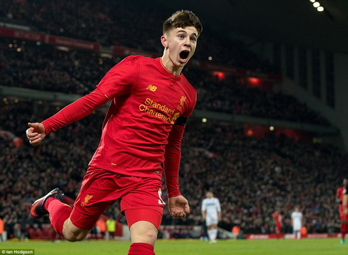 Woodburn ấn định tỉ số 2-0 cho đội chủ nh&agrave;