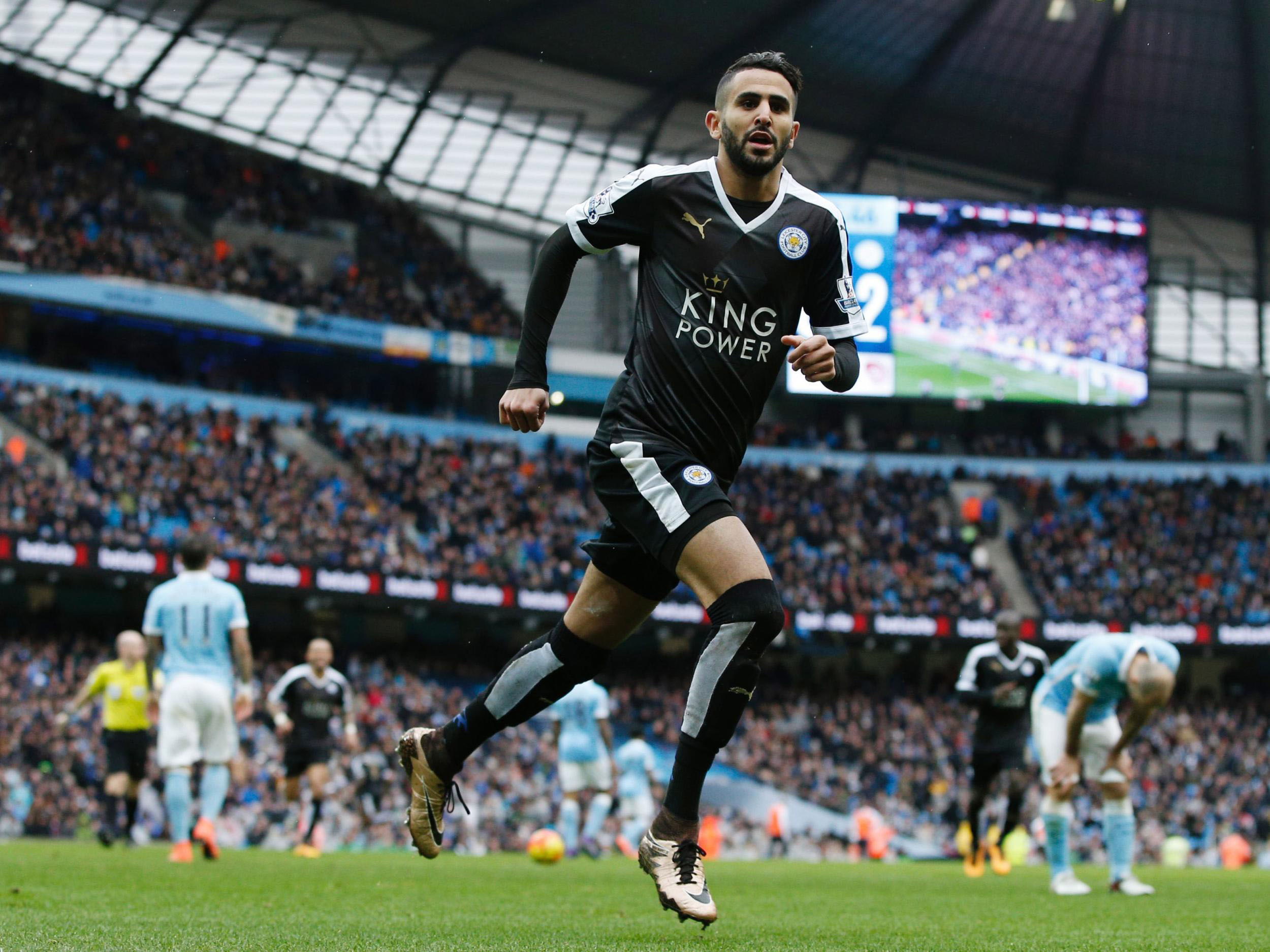 Xem Man City vượt khó tại King Power