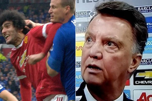 Van Gaal túm tóc phóng viên, hỏi về... bạo lực tình dục