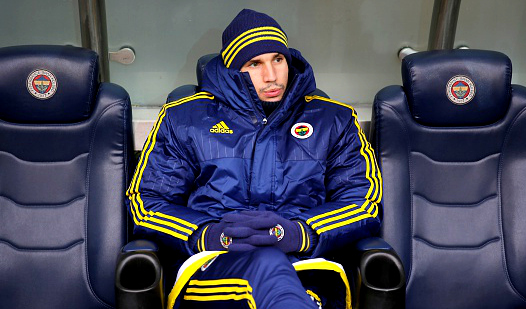 Chelsea định gây sốc bằng Van Persie