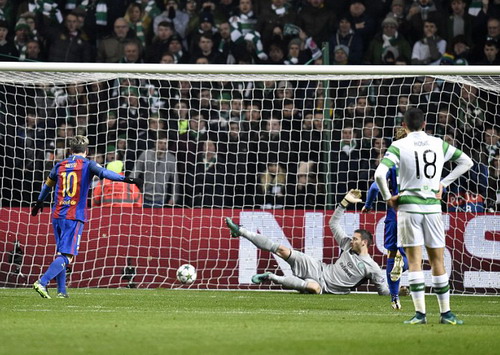 Messi hoàn tất cú đúp với bàn thắng từ chấm 11m