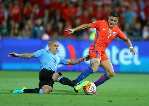 Alexis Sanchez tỏa sáng, Chile nhấn chìm Uruguay