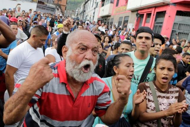 Venezuela bắt hơn 400 người "cướp lương thực"