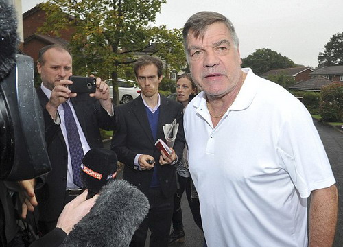 Sam Allardyce rời ghế HLV tuyển Anh sau 67 ng&agrave;y